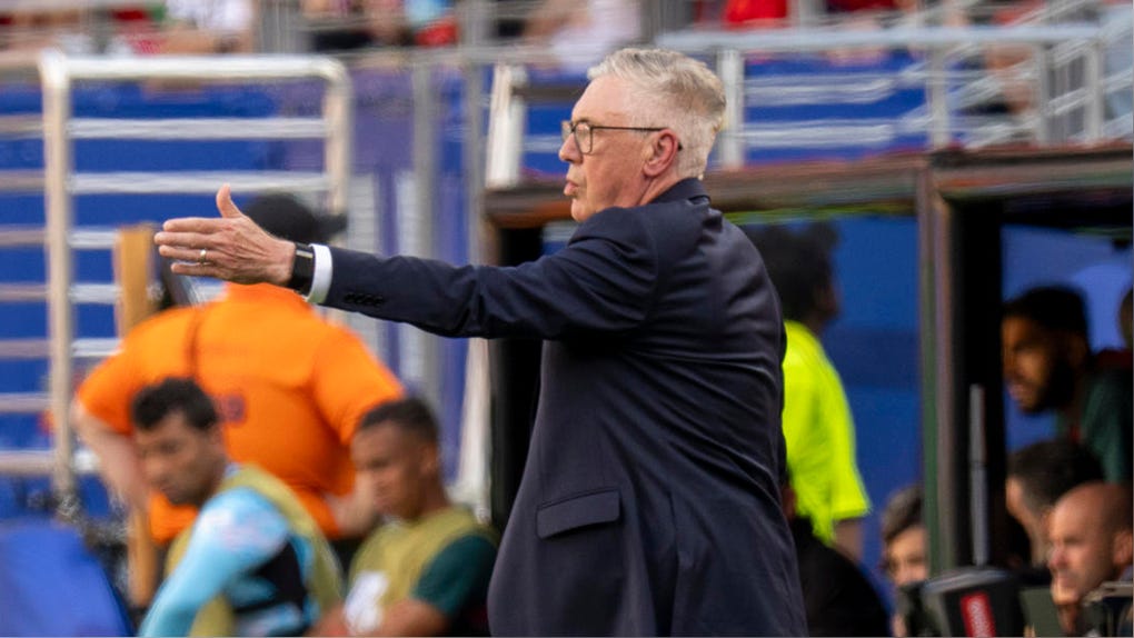 Carlo Ancelotti dirigió su primer partido en un Mundial de selecciones