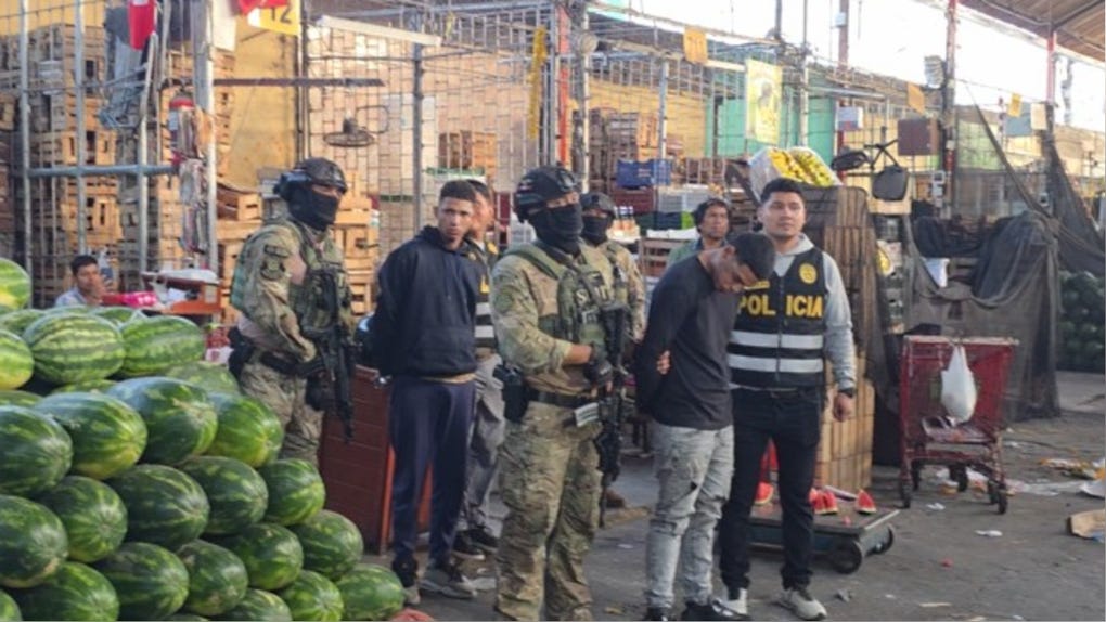 Operativo contra presunto robo en Mercado de Frutas termina con un fallecido y tres capturados
