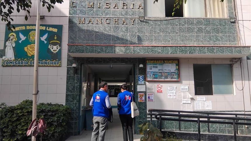 Los padres de la víctima han denunciado que su hijo habría sido víctima de agresiones durante el tiempo que permaneció detenido. 