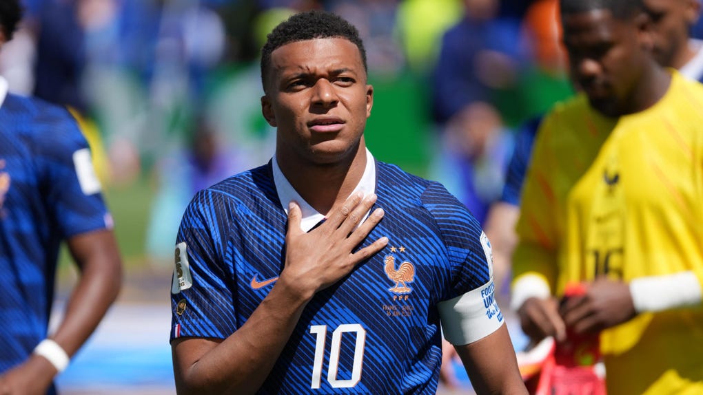 Kylian Mbappé hace historia con Francia.