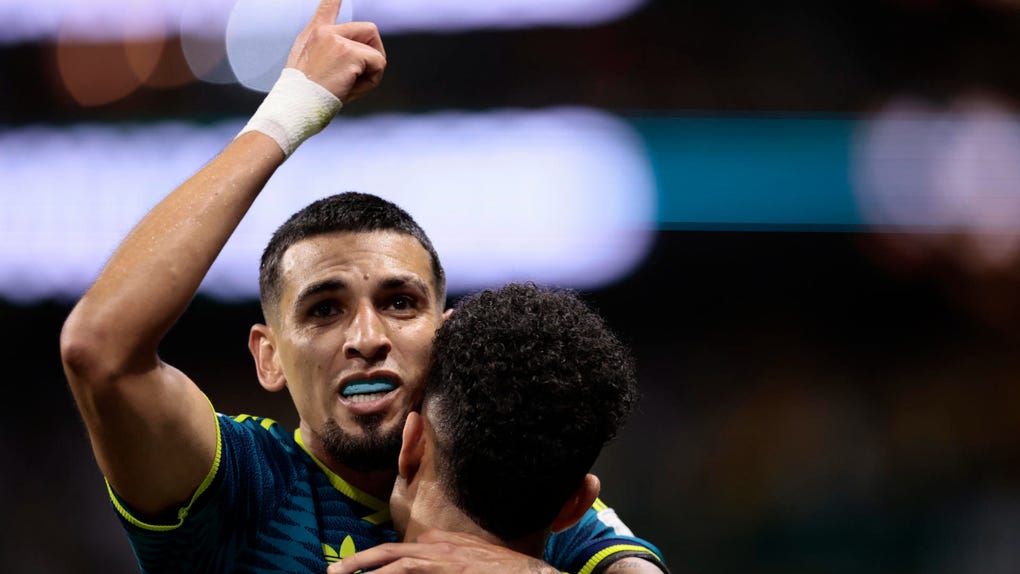 Daniel Muñoz marcó el 1-0 de Colombia en el Ciudad de México