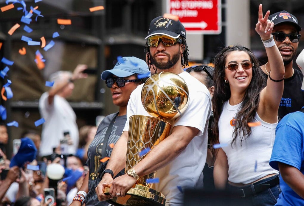 Jalen Brunson, uno de los artífices del título, fue uno de los más ovacionados.