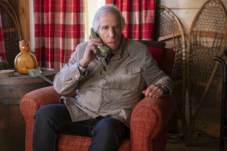 A sus 80 años, Henry Winkler continúa activo como actor, productor y escritor, demostrando que aún está lejos del retiro profesional.