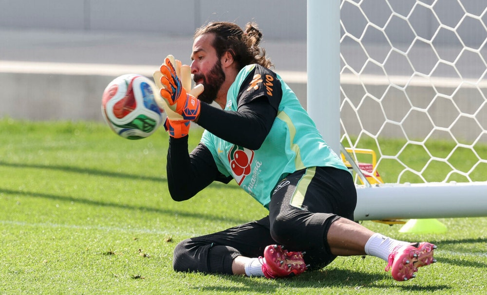 Alisson Becker.