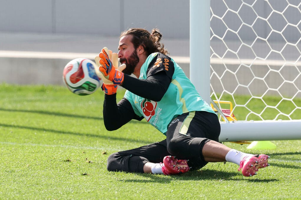 Alisson Becker.