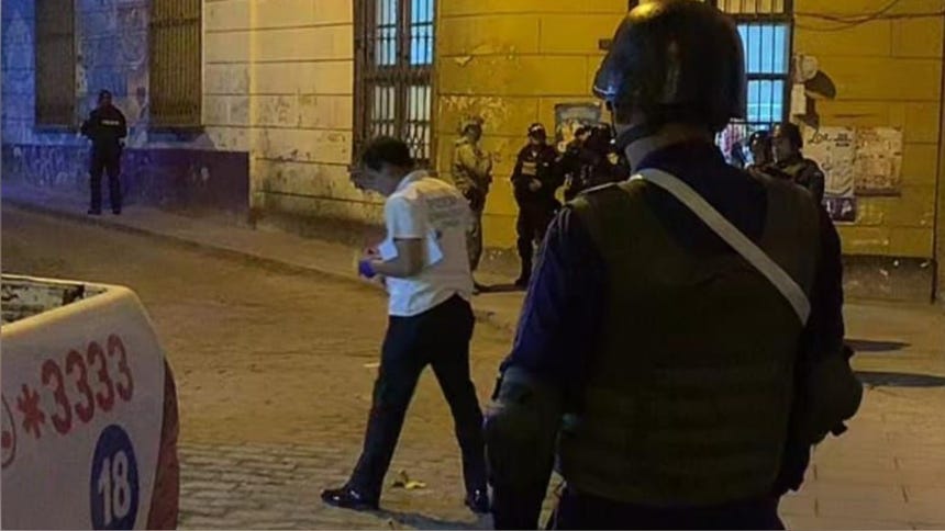 La PNP acordonó la zona, para facilitar el trabajo de los peritos de criminalística.