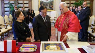 Le regaló un King Kong: así fue el encuentro del presidente Balcázar con el papa León XIV en el Vaticano [FOTOS]