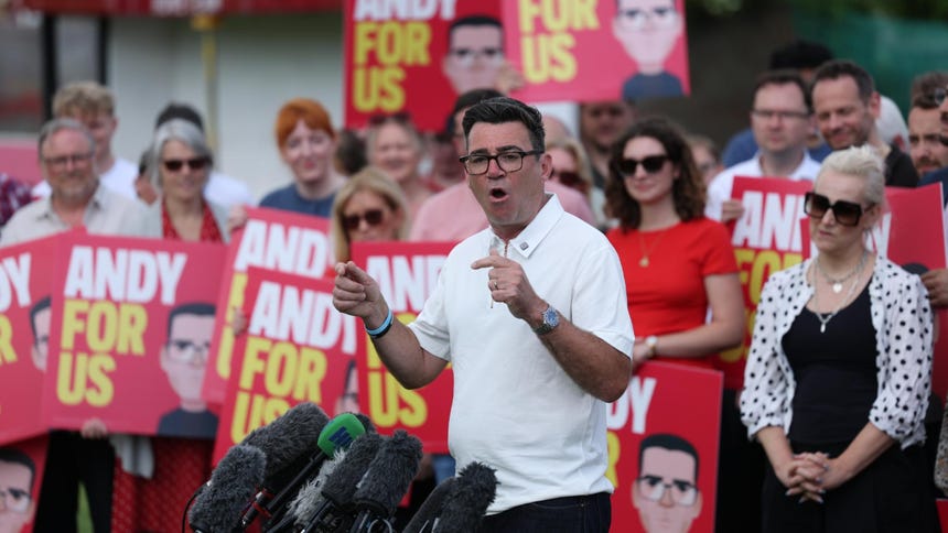 El alcalde de Manchester se presentará el lunes 22 de junio en Londres para jurar su cargo como diputado en la Cámara de los Comunes, lo que dará inicio en los próximos días a jornadas de negociaciones y maniobras entre bastidores en el Parlamento de Westminster.