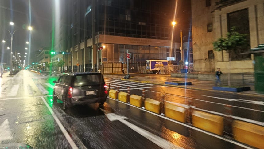 Este era el panorama en el Centro de Lima esta madrugada.