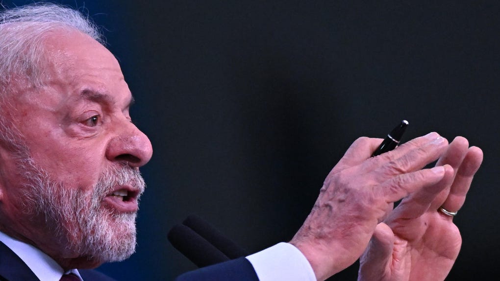 Lula da Silva cuestionó la convocatoria de Neymar.