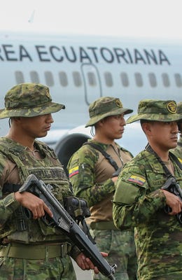 Ecuador despliega 13 mil militares