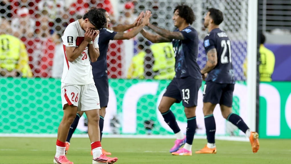 Can Uzun de Turquía ante Paraguay por el Mundial 2026.