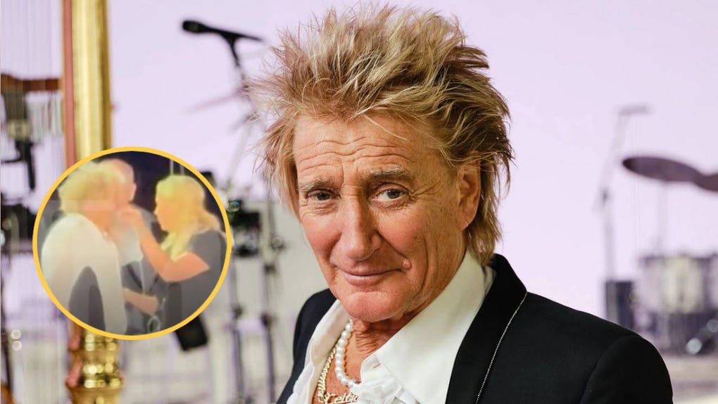 Rod Stewart es reconocido por su inconfundible voz ronca, su gran carisma y por mezclar diversos géneros como el rock, folk, soul y R&B.