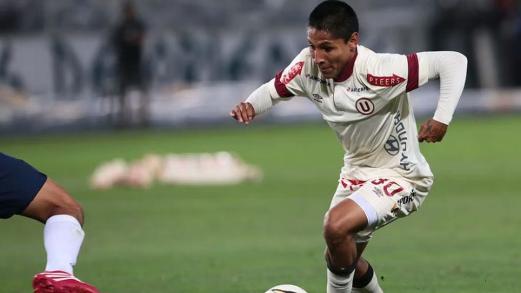 La posibilidad de retornar a Universitario de deportes no estaría cerrada.