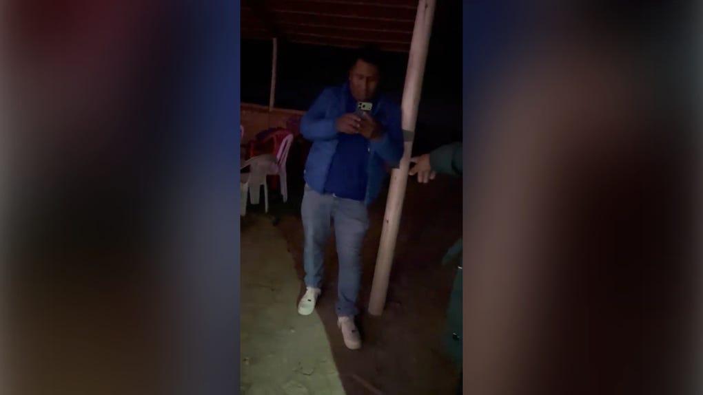 Alcalde permanece detenido en una carceleta. 