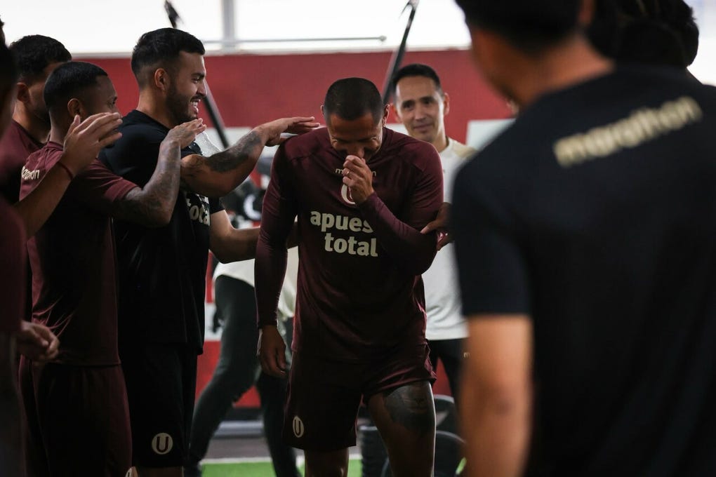 Gianluca Lapadula realizó su primer entrenamiento con la camiseta de Universitario.