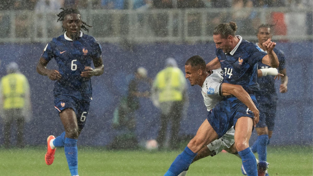 Francia vs. Irak EN VIVO: partido suspendido por tormenta eléctrica