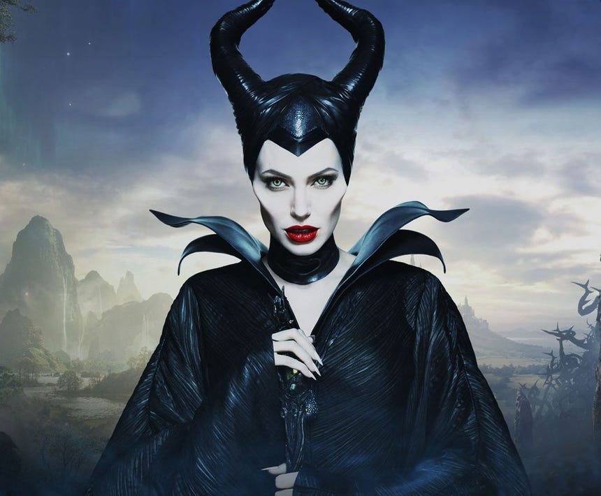 Angelina Jolie dio vida a Maléfica (Maleficent), la famosa villana de 'La Bella Durmiente', en la exitosa adaptación de acción real de Disney.