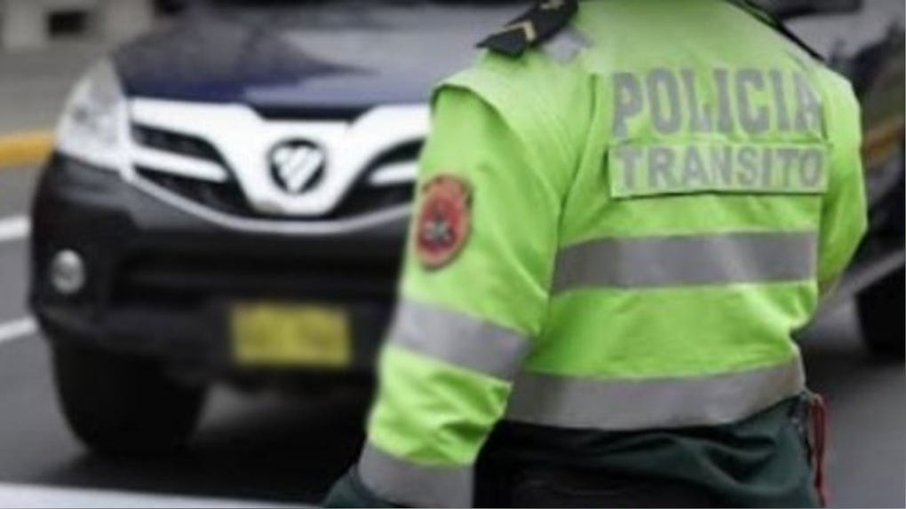 Fiscalía logró condena para policía que pidió dinero a conductor a cambio de no imponerle papeleta de tránsito.