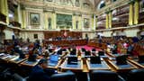 Congreso aprobó en primera votación el proyecto de ley que modifica el código penal para incorporar los delitos de lesa humanidad