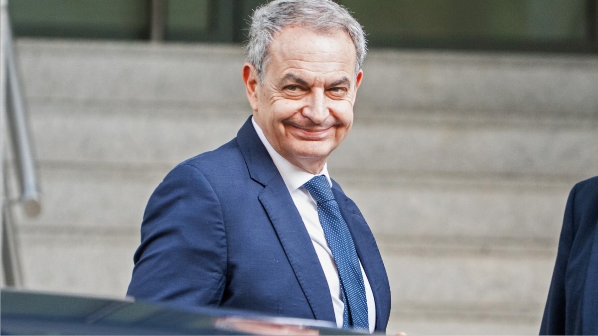 "No hablé con nadie del Gobierno": Zapatero rompe su silencio y niega cualquier papel en el rescate de Plus Ultra