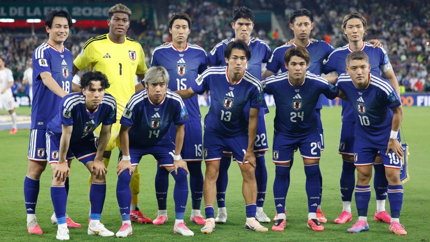 Zion Suzuki con la selección de Japón.