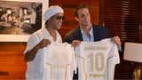 A los 46 años, Ronaldinho vuelve al fútbol profesional: fichó por el Ravenna FC, de la Serie C italiana