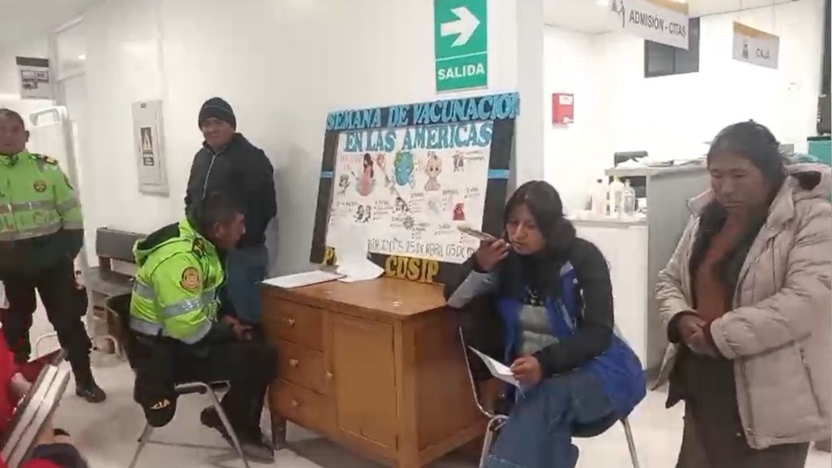 Después de ingerir el medicamento, los menores comenzaron a sentirs dolor abdominal. 