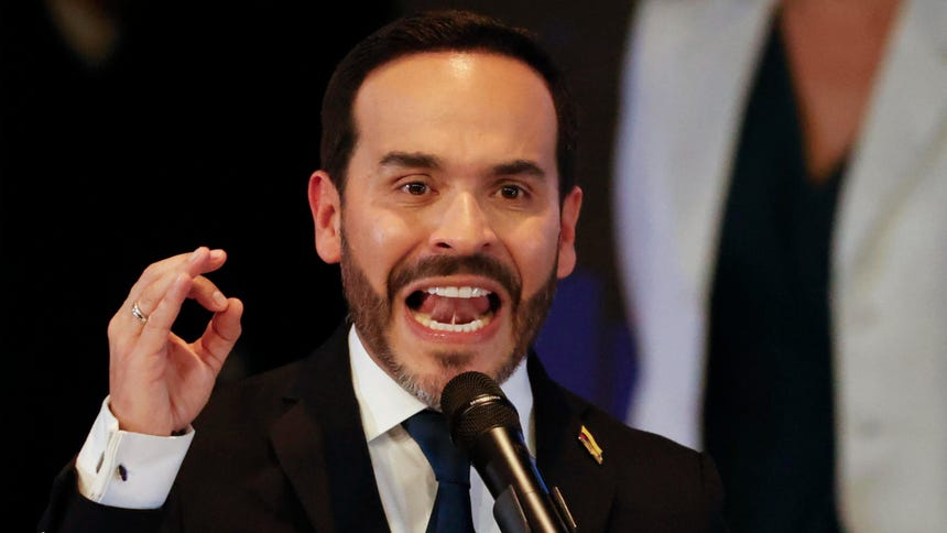 Abelardo de la Espriella receives the credential as President-elect of Colombia and warns armed groups