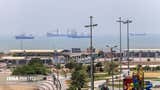 Irán atacó un barco carguero en el Estrecho de Ormuz y acto contradice afirmación de Trump sobre apertura de vía marítima