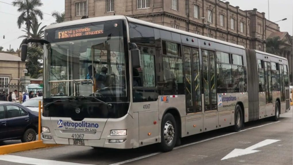 Este sábado 27 de junio, los servicios de transporte público modificarán sus recorridos conforme avance la marcha LGBTI+.