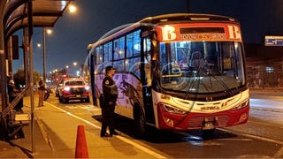 Pánico en el Callao: sicario baleó bus de la ‘Roma’ lleno de pasajeros en la avenida Néstor Gambetta