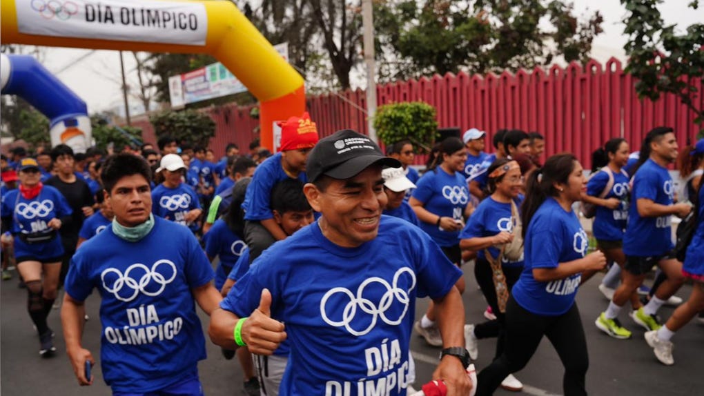 La carrera fue inaugurada por el presidente del Comité Olímpico Peruano, Renzo Manyari