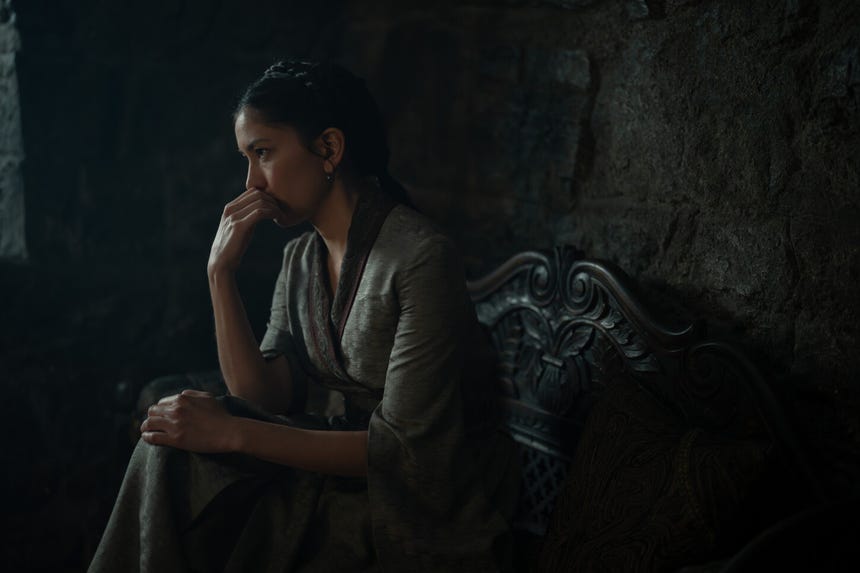 Sonoya Mizuno vuelve como Mysaria, la influyente aliada de Rhaenyra Targaryen conocida como la Dama Blanca.