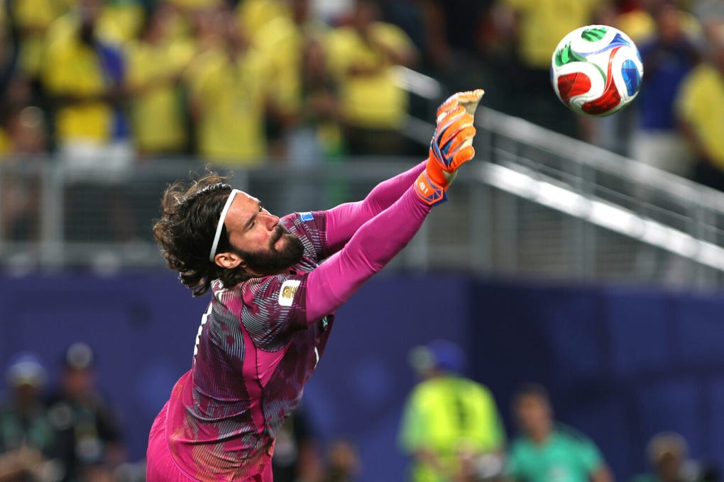 Alisson Becker.