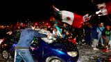 Hinchas mexicanos protagonizaron 'bocinazo' en la concentración de Ecuador