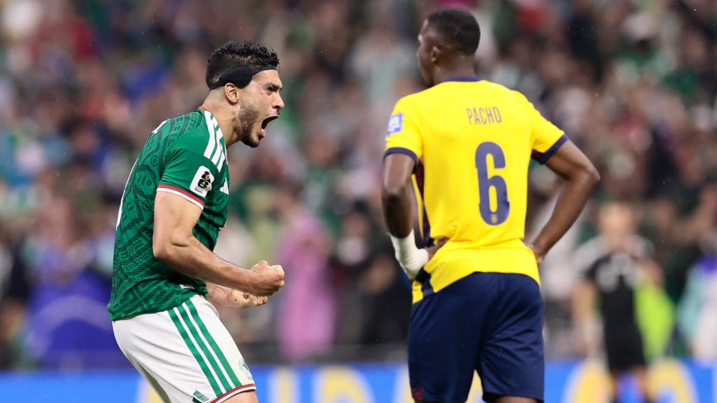 Raúl Jiménez marcó el 2-0 de México