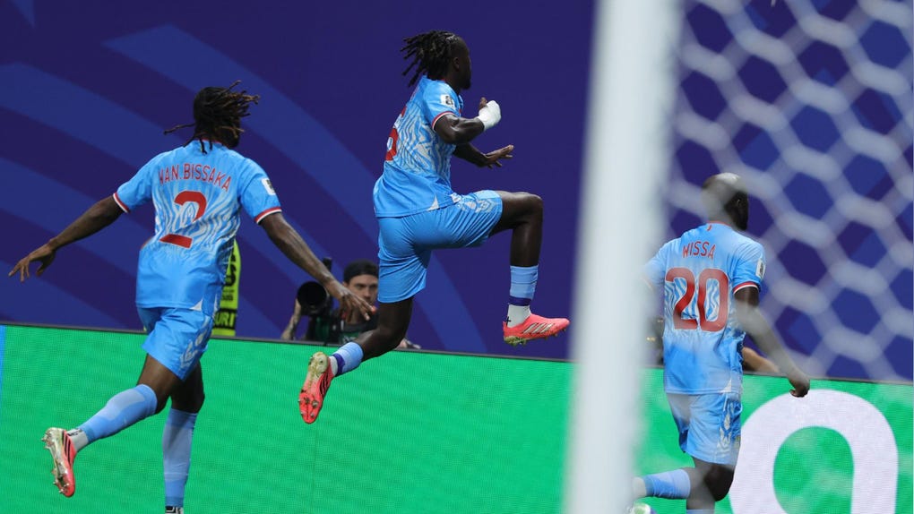 Brian Cipenga lo que fue su buen gol frente a Inglaterra.