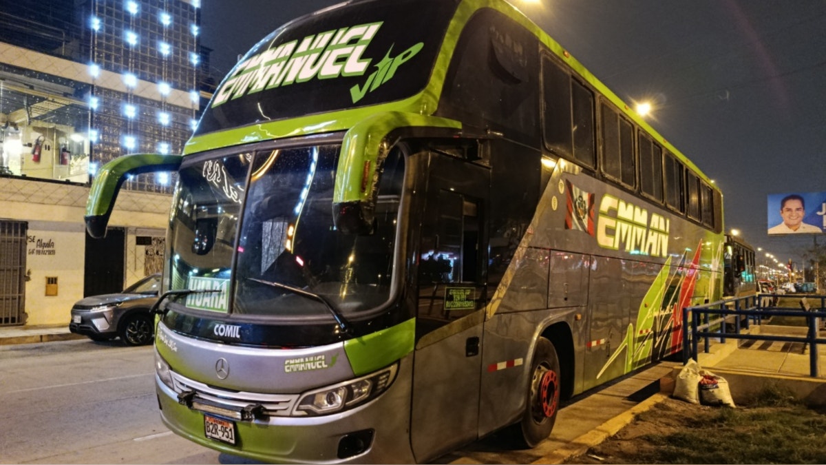 Los Olivos: sujeto atacó a balazos un bus interprovincial de la empresa Emmanuel en plena ruta