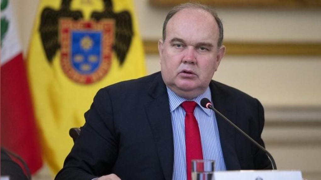 A través de una carta dirigida al presidente del Congreso, Fernando Rospigliosi, el excandidato presidencial pidió que se deje sin efecto su credencial como nuevo integrante de la Cámara de Senadores . 