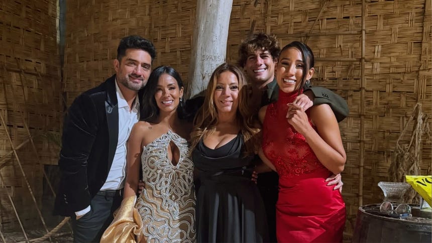 Pablo Heredia, Shirley Arica, Pati Lorena, Renato Rossini Jr. y Samahara Lobatón.