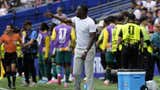 Técnico de Senegal no quiso pronunciarse sobre polémico arbitraje en duelo contra Bélgica: 