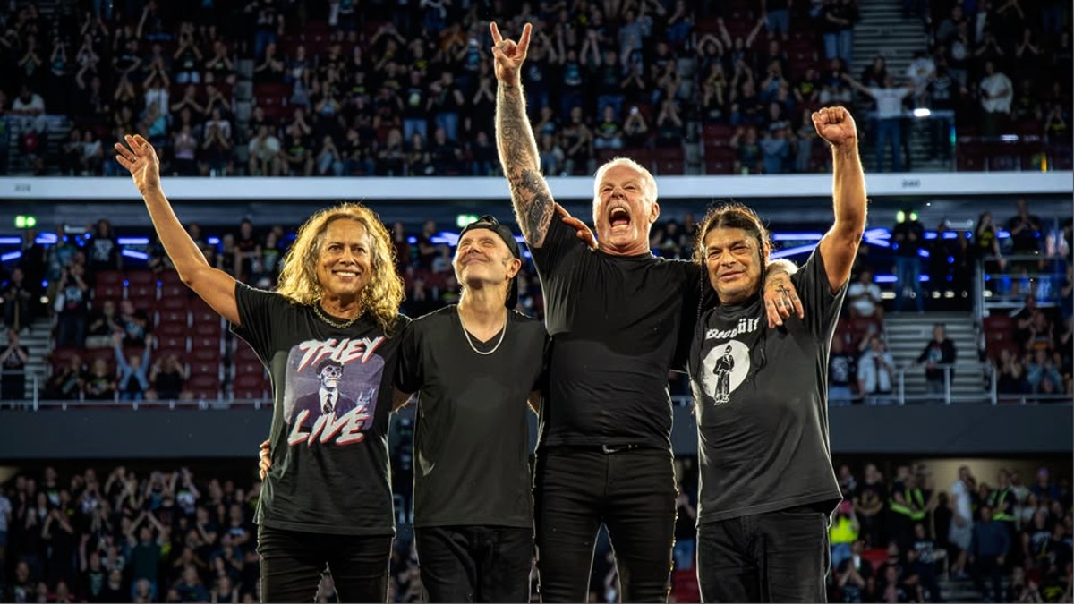 Metallica dona 100 mil dólares de apoyo para víctimas de los terremotos en Venezuela