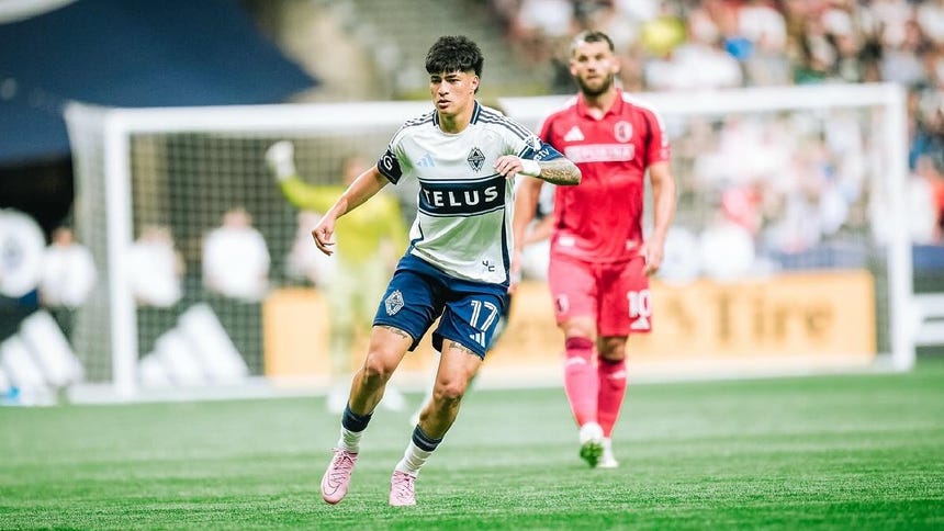 Kenji Cabrera debutó como profesional en el año 2021.