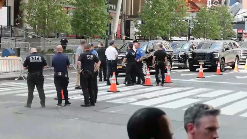 Llegada de invitados a la boda de Taylor Swift en el Madison Square Garden