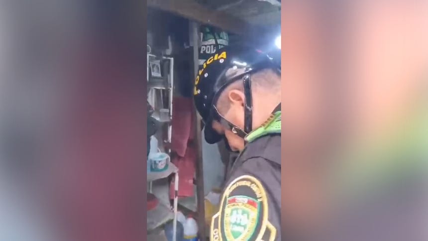Momento en que se produjo el hallazgo de armas.