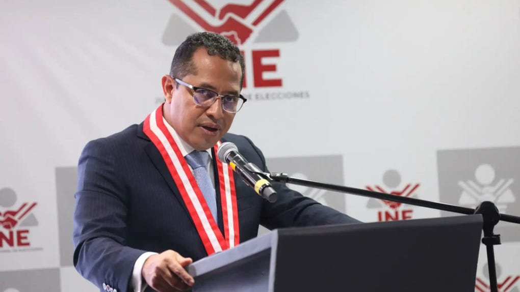 Roberto Burneo: Presidente del JNE negó que hubiera fraude en primera o segunda vuelta electoral 