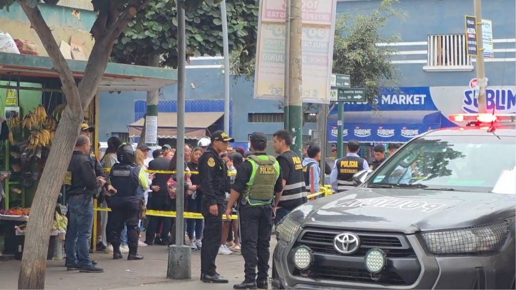 La Policía cercó el área para iniciar las diligencias correspondientes.