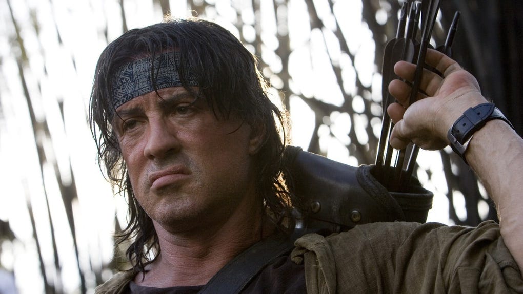 Sylvester Gardenzio Stallone es un actor, guionista, productor y cineasta estadounidense.