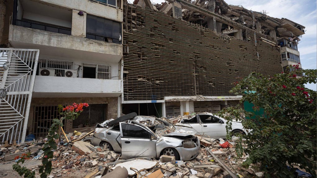 Suben a 3 685 los muertos por los terremotos en Venezuela.